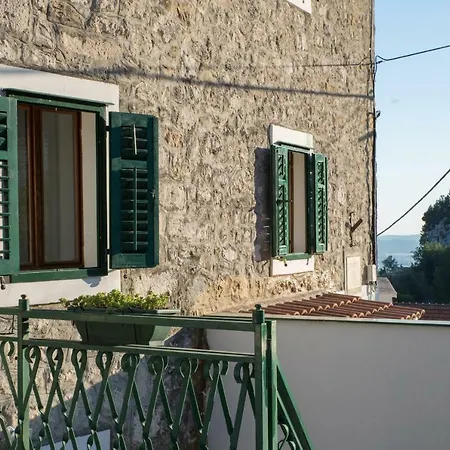 Meereen Vila *
