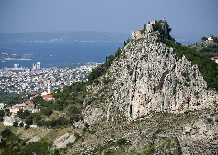 Meereen Vila